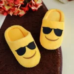 chaussons-smiley-lunettes-de-soleil-enfant-jaune