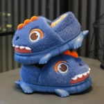 chausson-dinosaure-bleu-enfant-3d