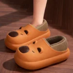 chausson-sabot-fourres-capybara-caramel