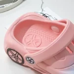 sabots-enfant-voiture-rose-et-bleue