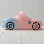 sabots-enfant-voiture-rose-et-bleue