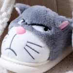 chausson-chat-boudeur-gris-face