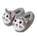 C​hausson Tête de Chat gris vue trois quarts en matière douce