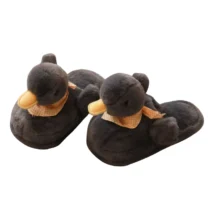 Chaussons Canard Femme Noirs en peluche avec bec jaune et foulard orange