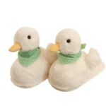 pantoufle-canard-blanc-fond-blanc